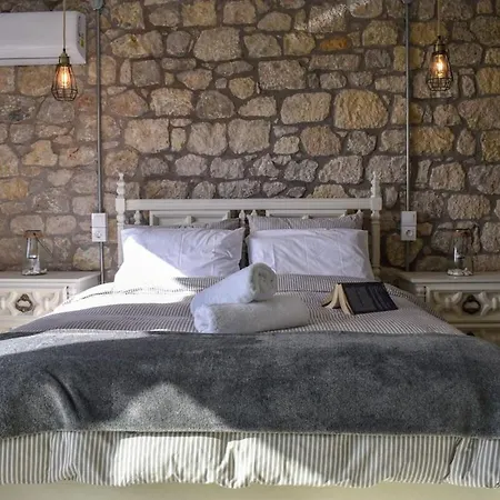 別荘 Coastal Stone Hideaway With Stunning Scenery Kitriaí
