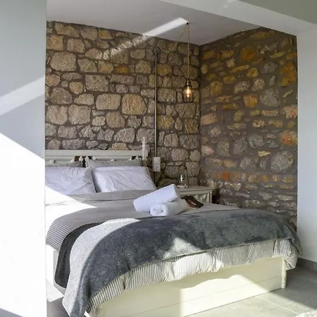 Coastal Stone Hideaway With Stunning Scenery * Kitriaí